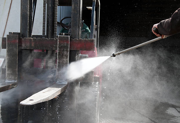 Best Garage Pressure Washing  in Roland, IA